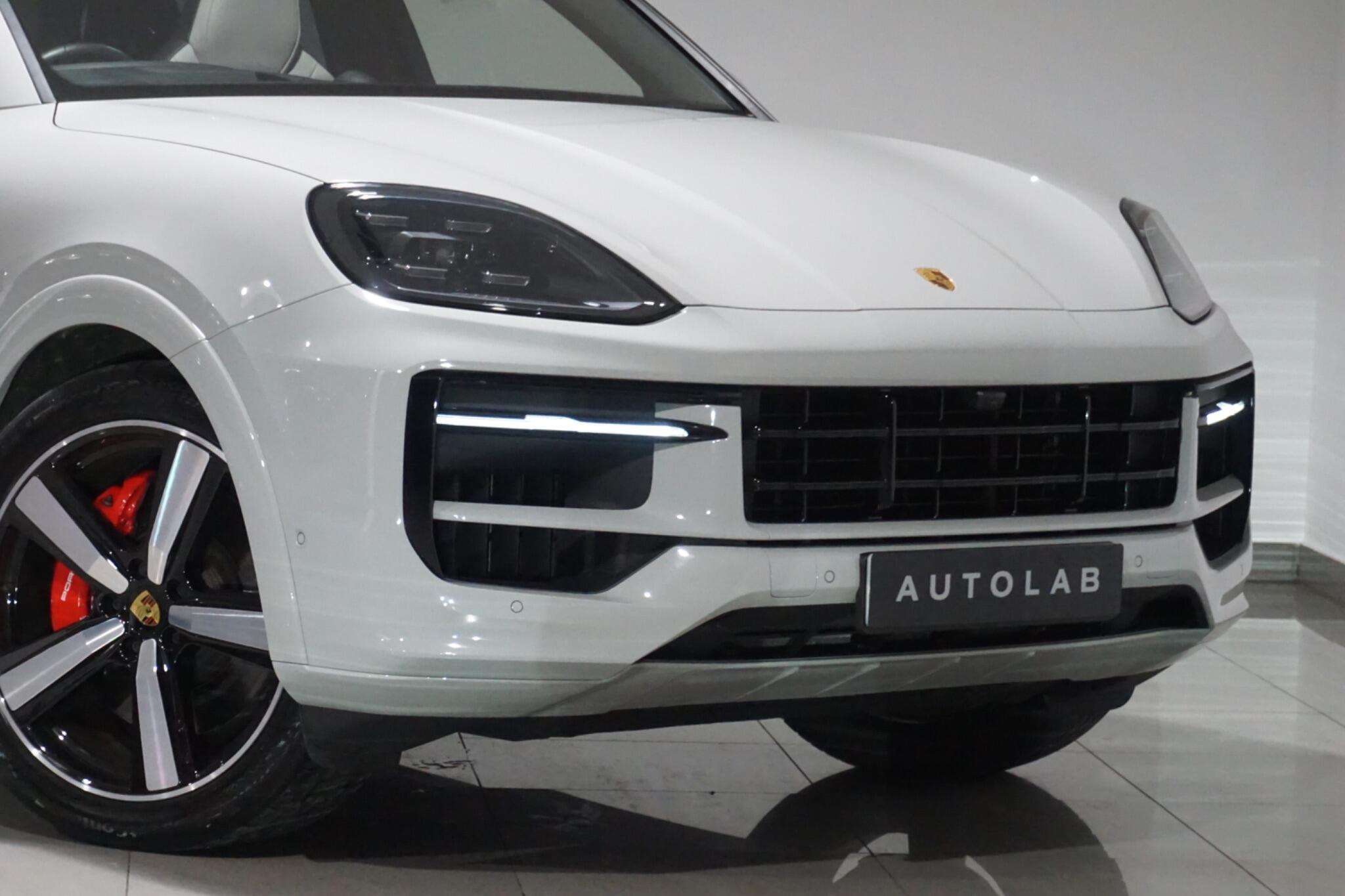 Porsche Cayenne 4.0T V8 S SUV 5dr Petrol TiptronicS 4WD Euro 6 (s/s) (474 ps)
